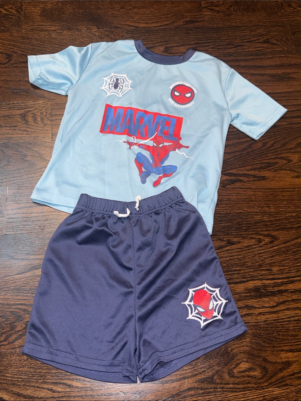 Boys Spider-Man short and shirt size 7